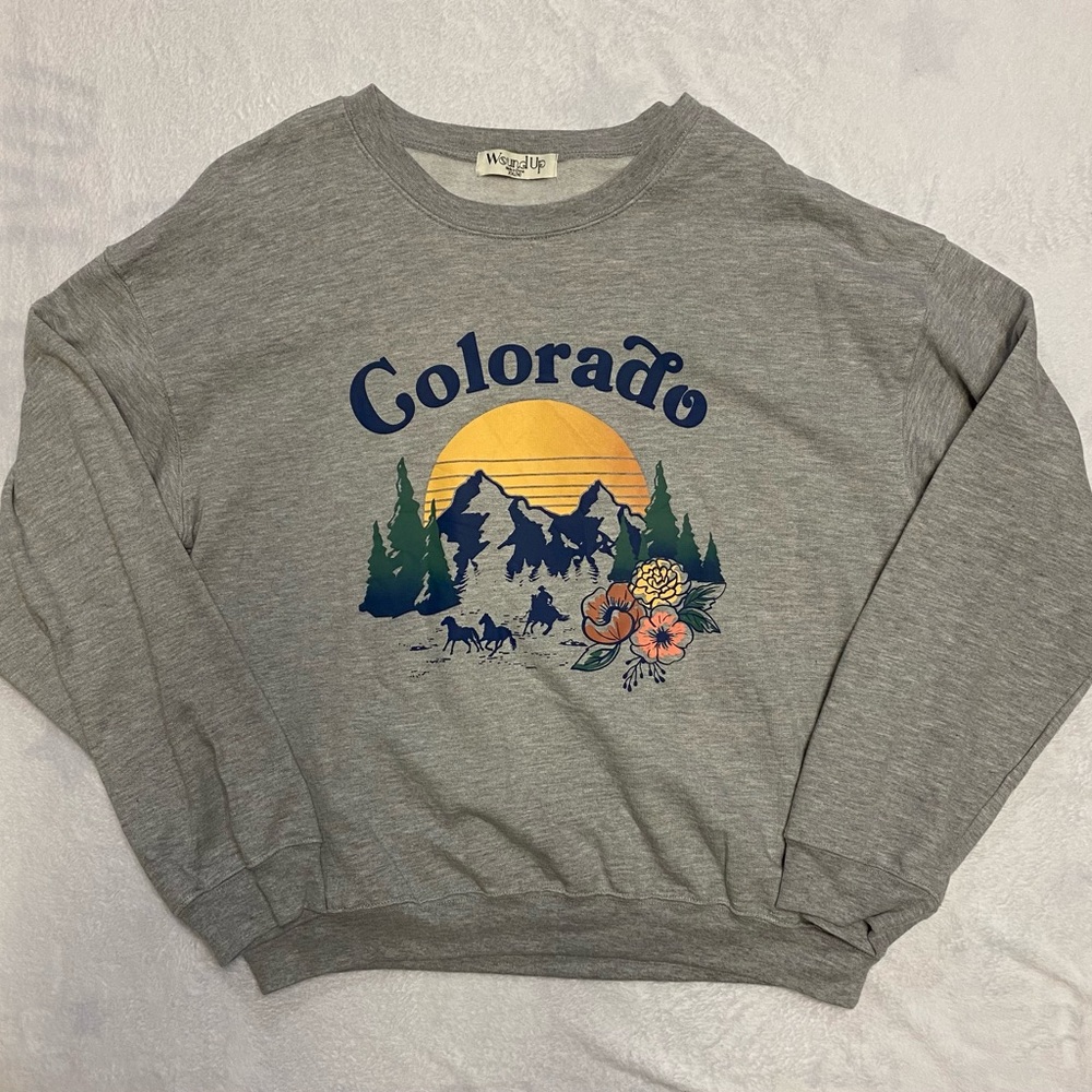 Wound up woman’s crewneck. Size 2X